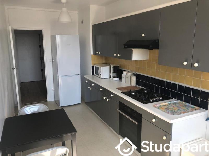 Appartement - 80 m² - 4 pièces