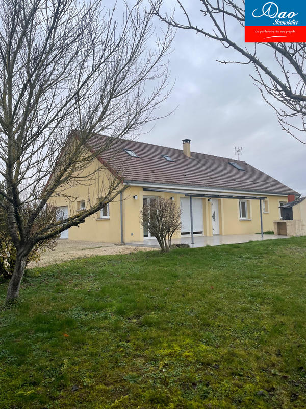 Maison - 166 m² - 8 pièces