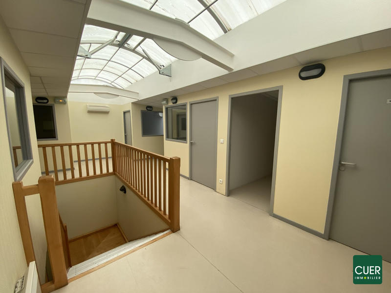 Local commercial - 220 m²