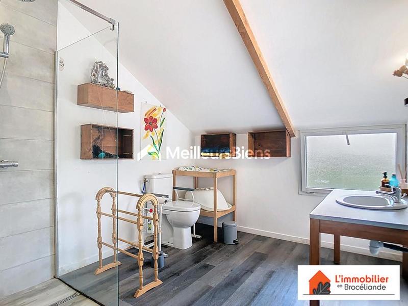 Propriété - 324 m² - 9 pièces