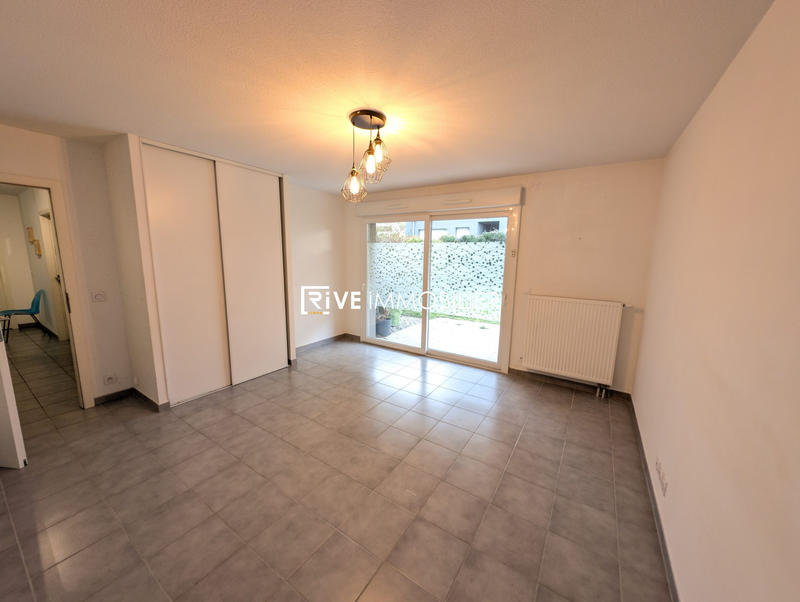 Bureau - 18 m² - 4 pièces