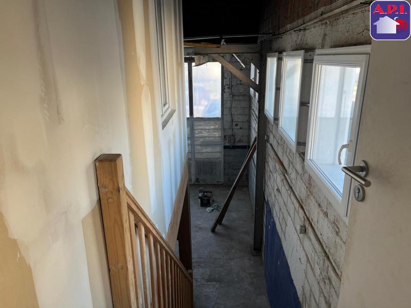 Local d'activités - 118 m² - 4 pièces