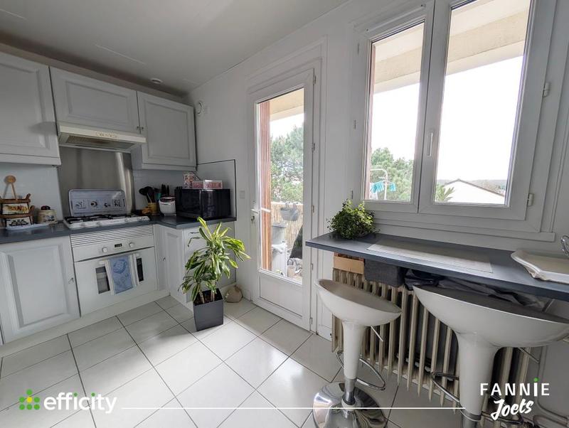 Appartement - 82 m² - 4 pièces