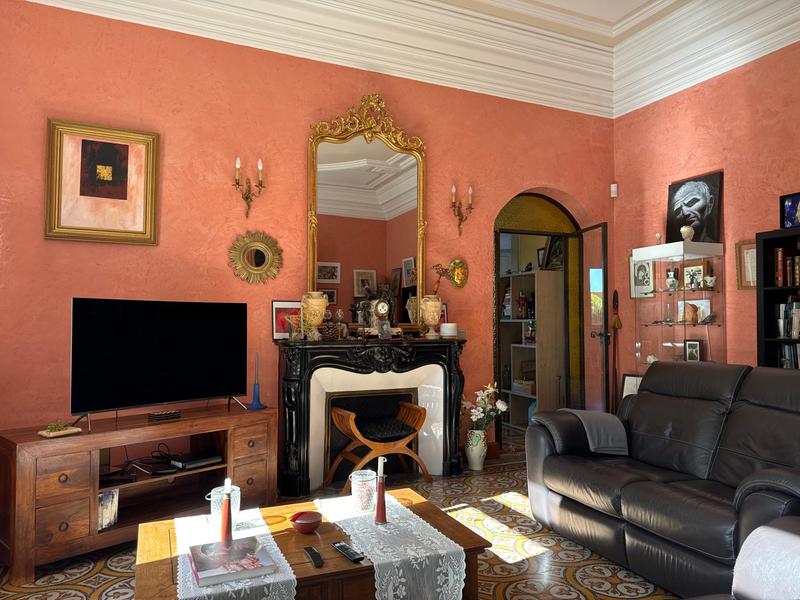 Maison - 380 m² - 11 pièces