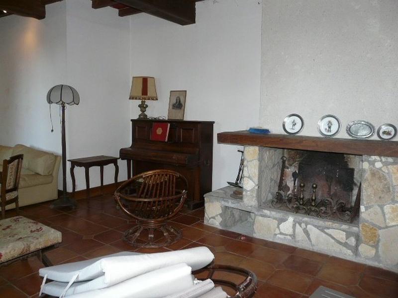 Maison - 250 m² - 7 pièces