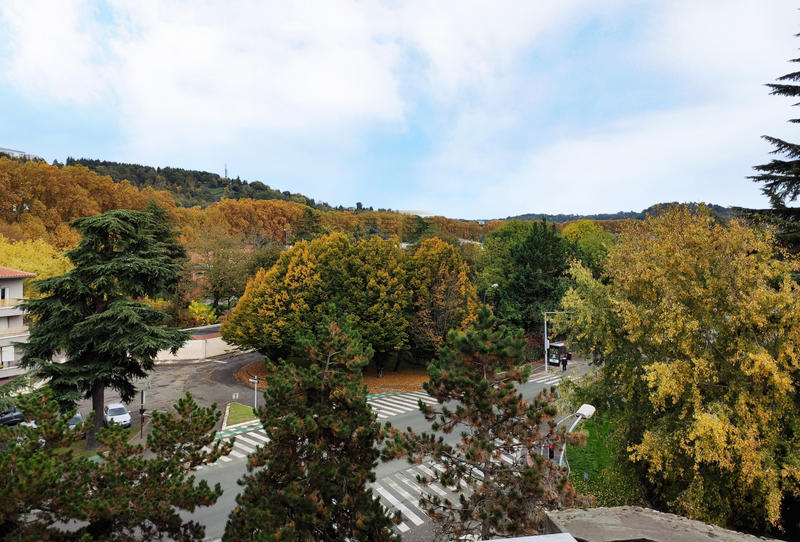 Appartement - 94 m² - 5 pièces