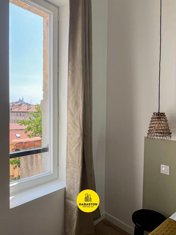 Appartement - 72 m² - 3 pièces