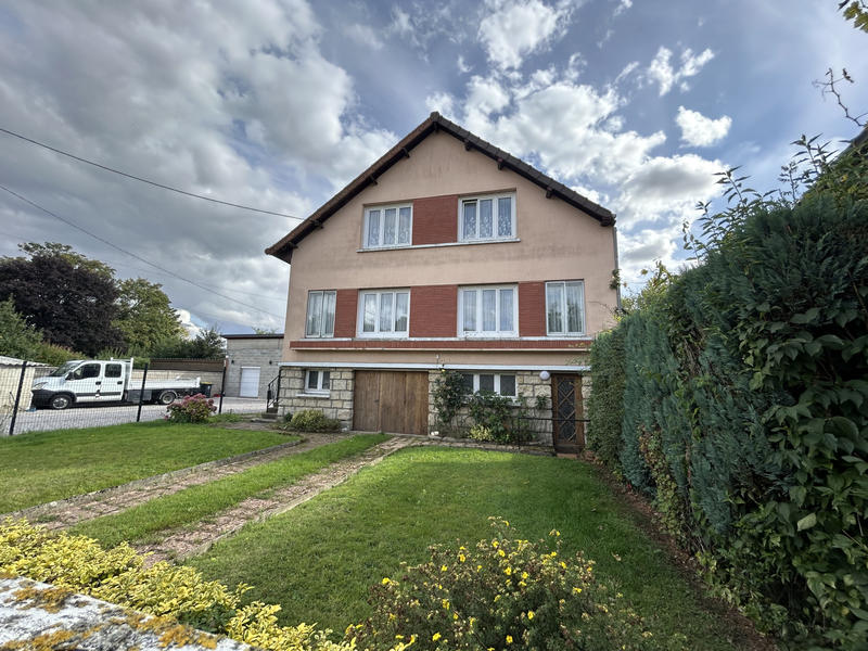 Maison - 140 m² - 7 pièces