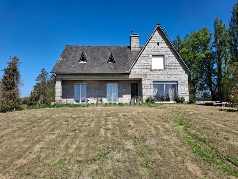 Maison en pierre - 100 m² - 6 pièces