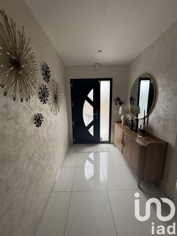 Maison - 212 m² - 8 pièces