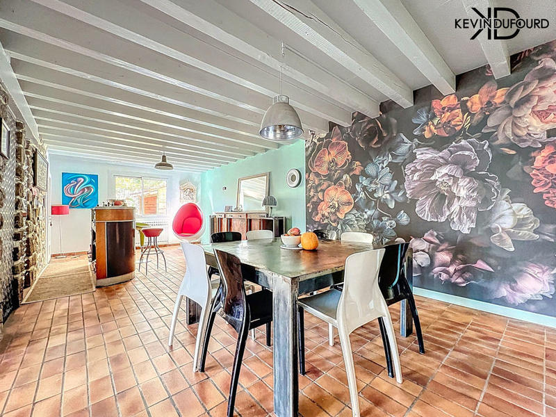 Maison - 200 m² - 7 pièces