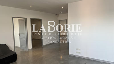 Bureau - 153 m²