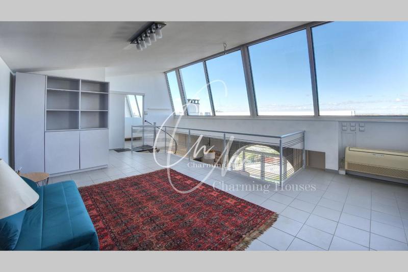 Appartement - 210 m² - 5 pièces