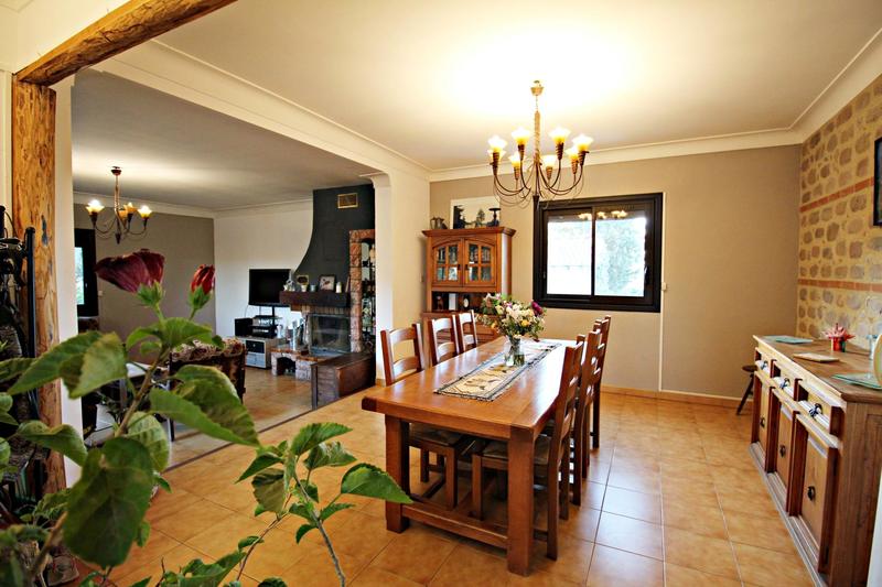 Maison - 227 m² - 6 pièces