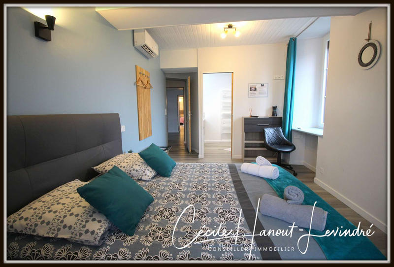 Maison - 355 m² - 17 pièces