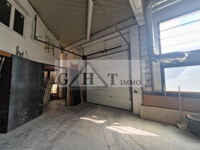 Entrepôt - 580 m²