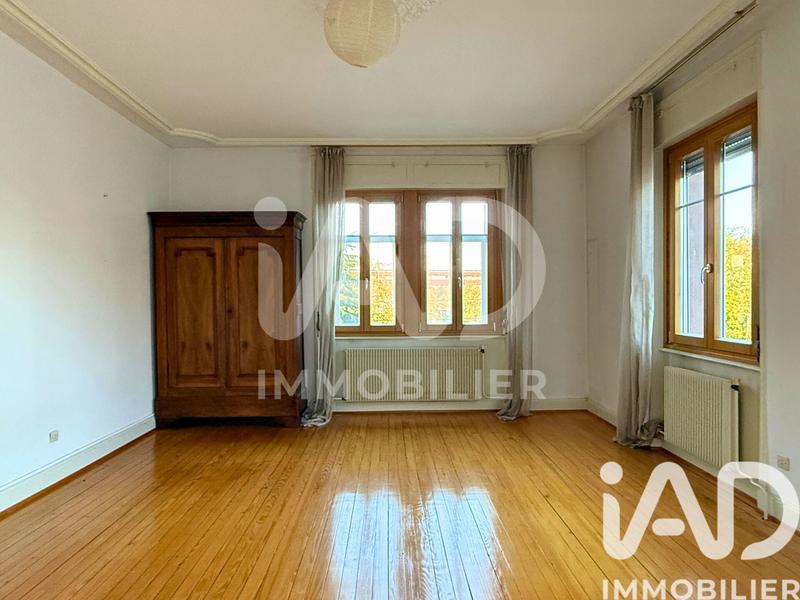 Maison - 228 m² - 9 pièces