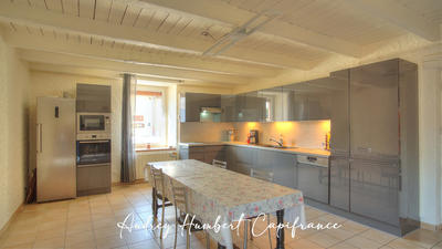 Maison de campagne - 225 m² - 7 pièces