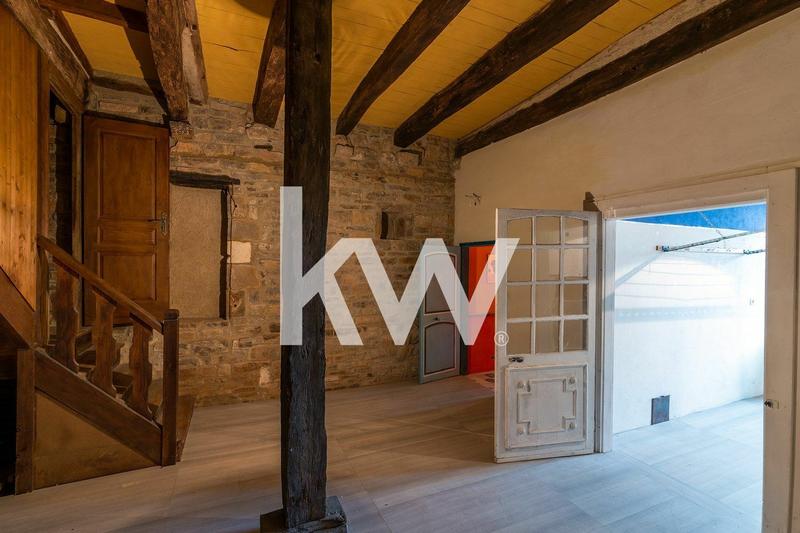 Maison ancienne - 179 m² - 6 pièces