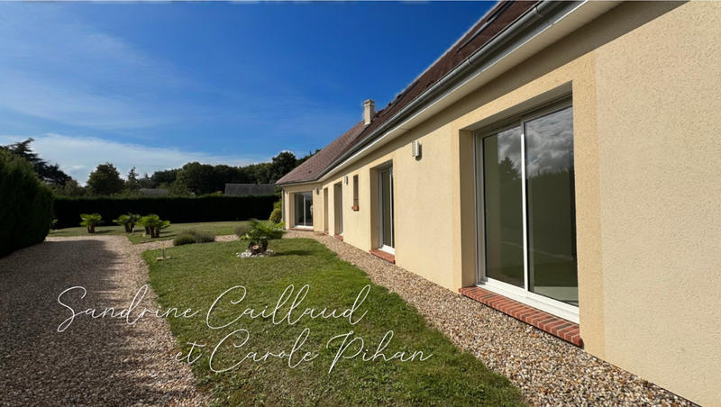 Maison - 243 m² - 10 pièces