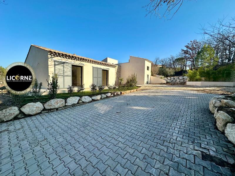 Villa - 320 m² - 15 pièces