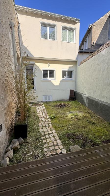 Maison - 121 m² - 5 pièces