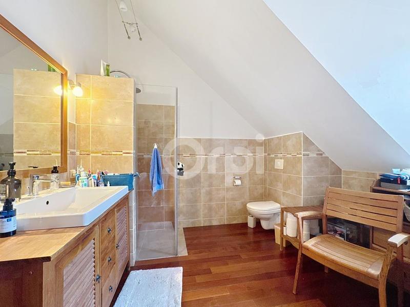 Maison - 193 m² - 6 pièces