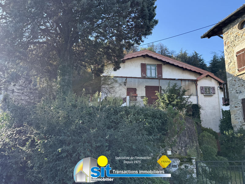 Maison - 99 m² - 6 pièces