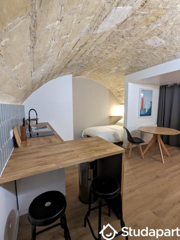 Chambre - 24 m² - 1 pièce