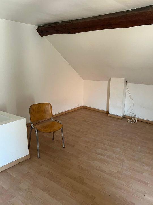 Maison - 180 m² - 6 pièces