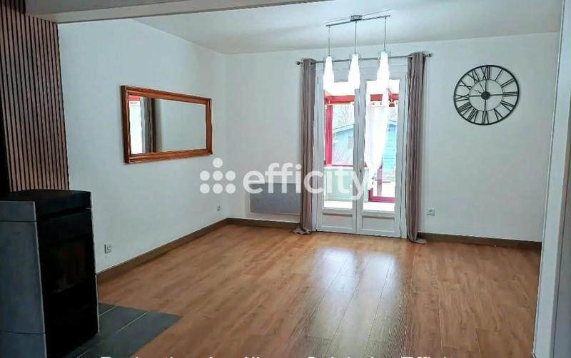 Pavillon - 120 m² - 8 pièces