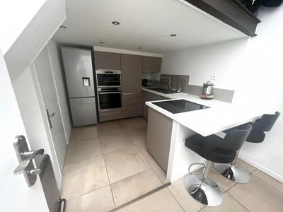 Appartement - 72 m² - 2 pièces