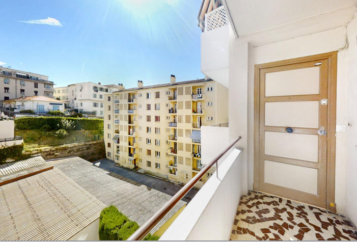 Appartement - 62 m² - 4 pièces