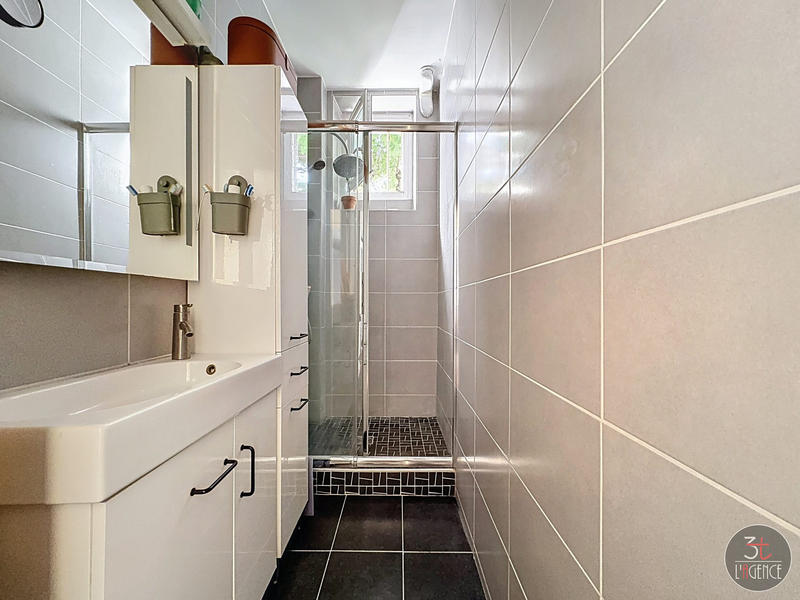 Appartement - 77 m² - 4 pièces