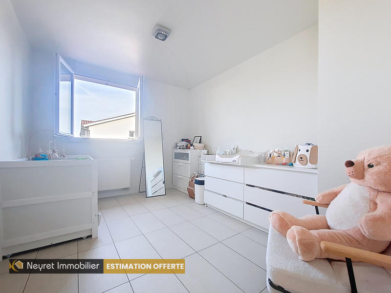 Maison - 181 m² - 8 pièces