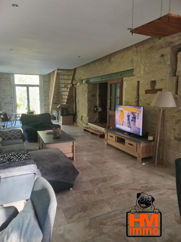 Maison - 300 m² - 15 pièces