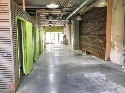 Entrepôt - 154 m² - 2 pièces