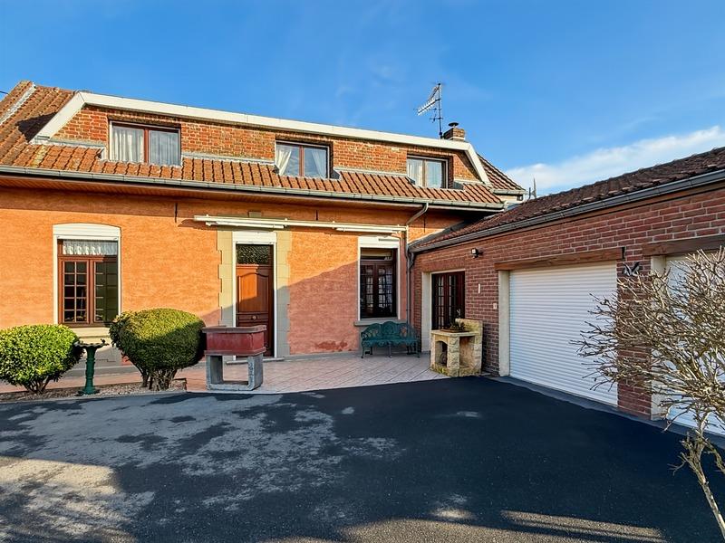 Maison - 130 m² - 6 pièces