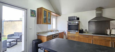 Maison - 95 m² - 5 pièces