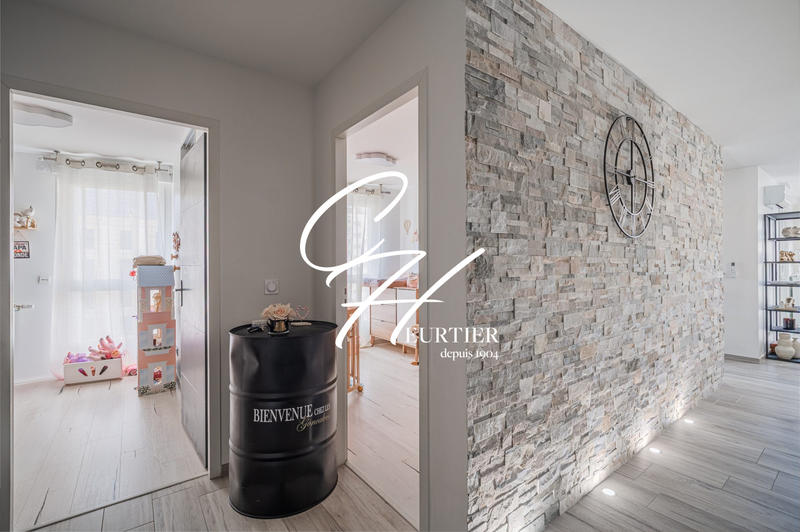 Appartement - 83 m² - 4 pièces