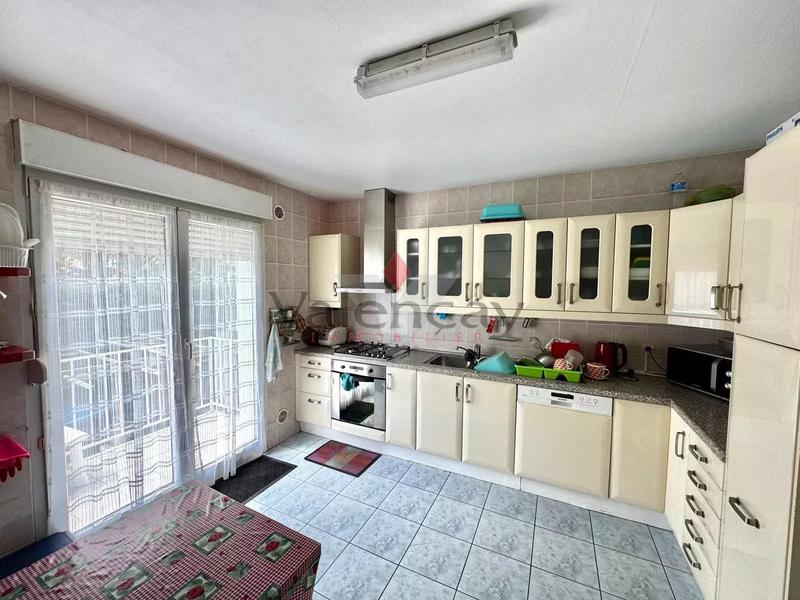 Maison - 88 m² - 5 pièces