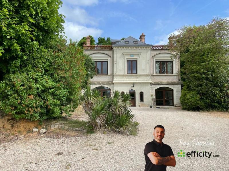 Maison - 217 m² - 5 pièces