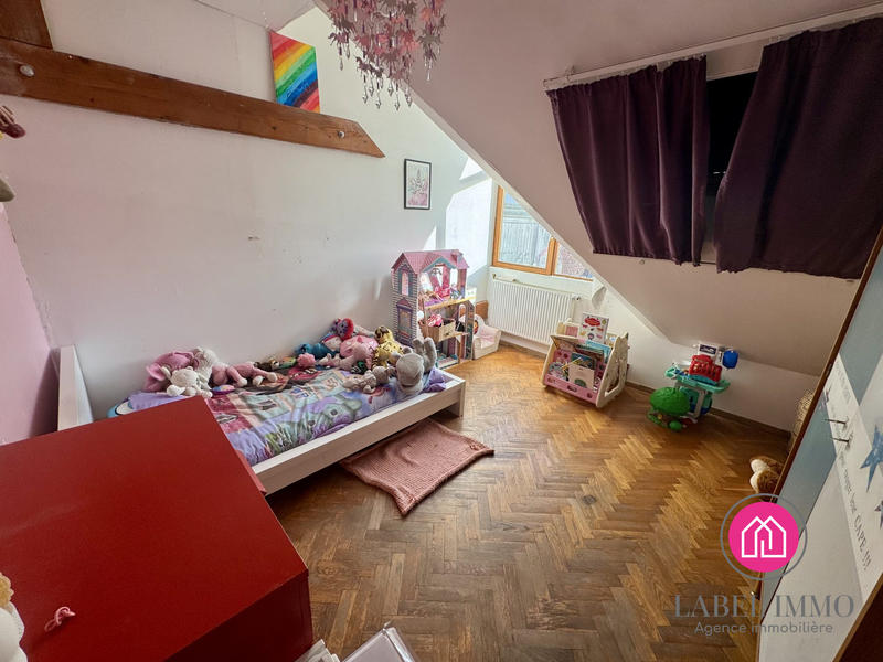 Maison - 167 m² - 7 pièces