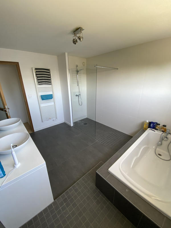 Maison - 155 m² - 9 pièces