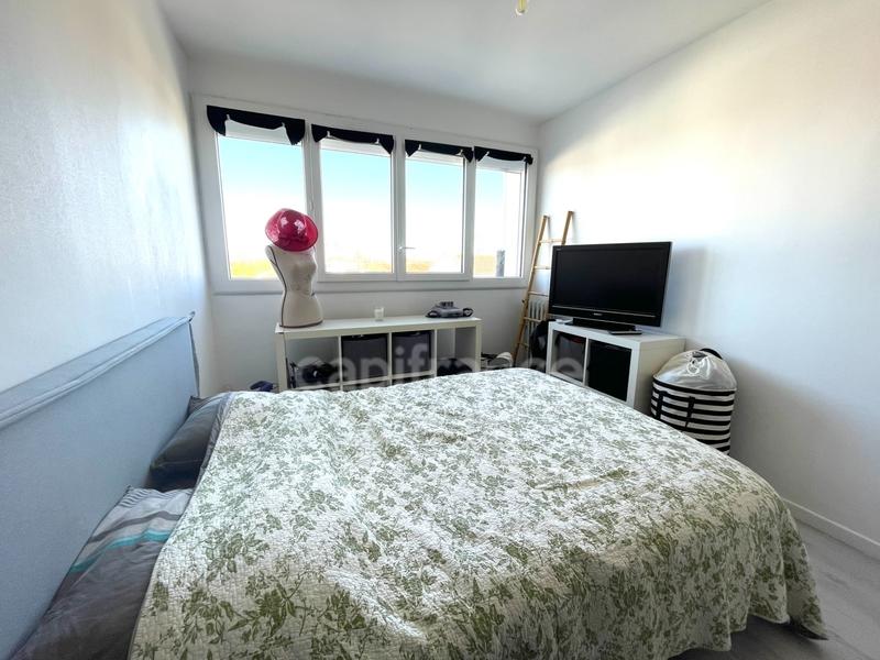 Appartement - 97 m² - 4 pièces