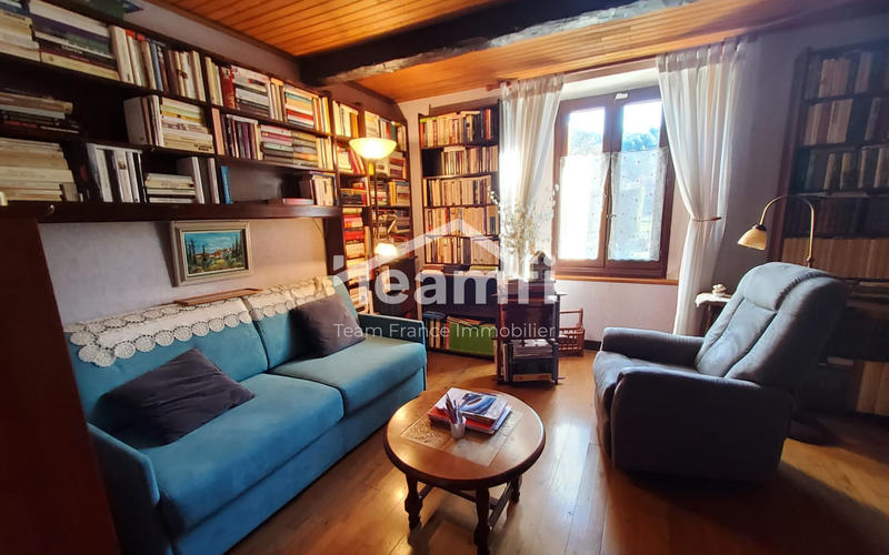 Maison traditionnelle - 139 m² - 6 pièces