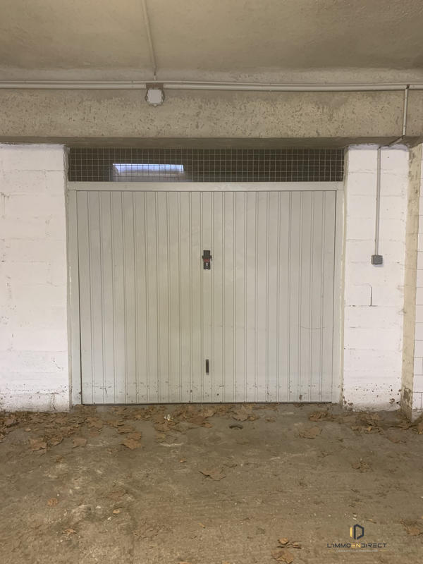 Parking / Garage - 8 m²