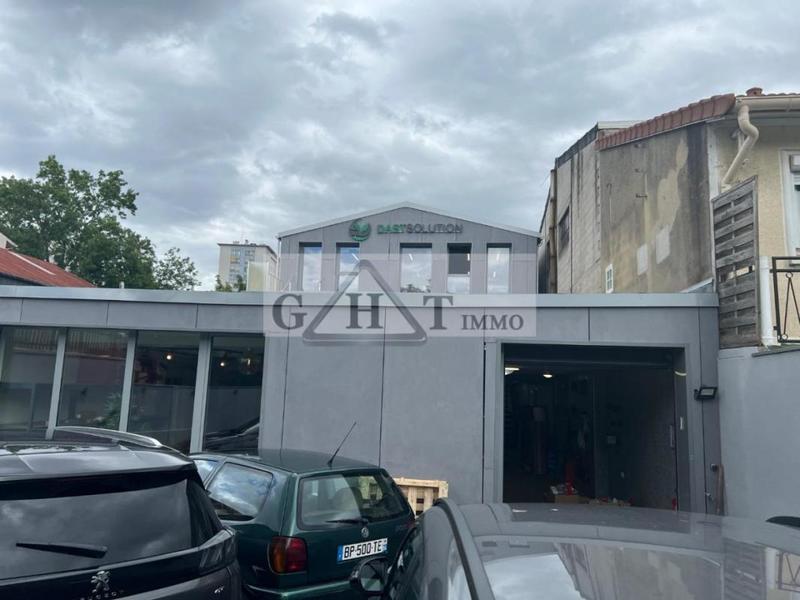Entrepôt - 550 m²
