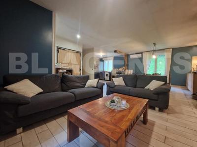 Maison - 94 m² - 4 pièces