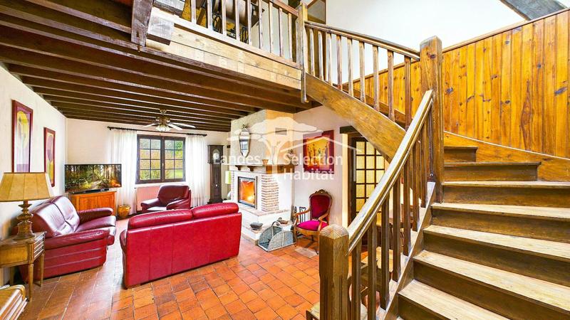 Maison - 180 m² - 7 pièces